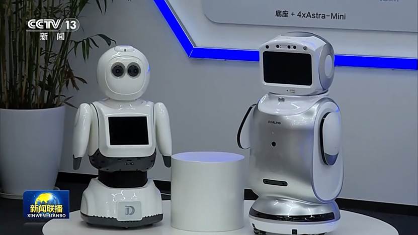 图片包含 室内, 杯子, 桌子, 咖啡 AI 生成的内容可能不正确。